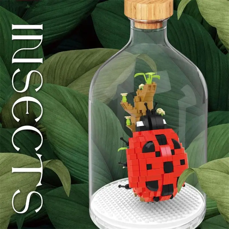 WISE HAWK 2790-2847 Ladybird Model Insect