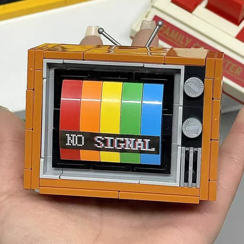 JAKI 8210 Retro Antique Color Television Antenna TV Set JAKI 8210 Retro Antique Color Television Antenna TV Set